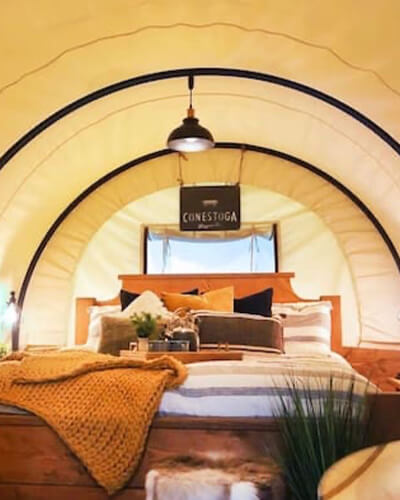 Luxury Accommodations at Oak Meadow Ranch